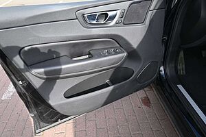 Volvo  B5 AWD Diesel Inscrip. 360°*H&K*PANO*MASSAG