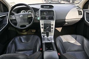 Volvo  D5 AWD AUT*Summum*PANO*BLIS*DYNAUDIO*AHK