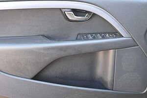 Volvo  D4 Schalter Classic*NAVI*STHZ*