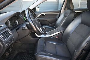 Volvo  D4 Schalter Classic*NAVI*STHZ*