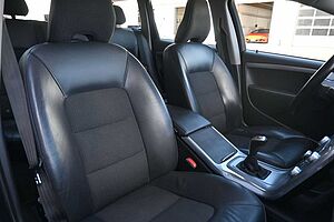 Volvo  D4 Schalter Classic*NAVI*STHZ*
