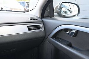 Volvo  D4 Schalter Classic*NAVI*STHZ*