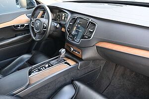 Volvo  D5 AWD Autom. Inscription*LUFT*PANO*AHK