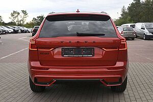 Volvo  B4 D AWD Black *H&K*STDHZG*360°*ACC