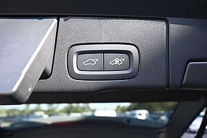 Volvo  T8 Plug-In Ultra Dark*STDHZG*360°*Massage*