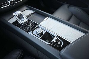 Volvo  T8 Plug-In Ultra Dark*STDHZG*360°*Massage*