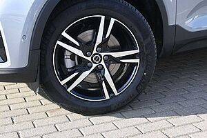 Volvo  B3 DKG Plus Dark*FSHZG*360°*ACC