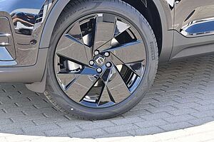 Volvo  B3 DKG Plus Black Edition*FSHZG*360°*ACC