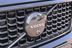 Volvo  B3 DKG Plus Black Edition*FSHZG*360°*ACC