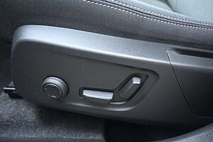 Volvo  B3 DKG Plus Dark*FSHZG*360°*ACC