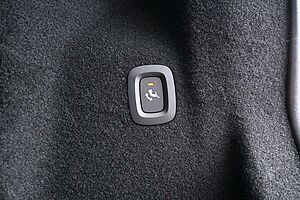 Volvo  B4 D Plus Dark*STDHZG*PANO*360°*ACC