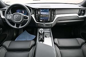Volvo  B4 D Plus Dark*STDHZG*PANO*360°*ACC