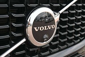 Volvo  B4 D Plus Dark*STDHZG*PANO*360°*ACC