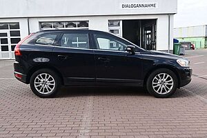 Volvo  D5 AWD AUT*Summum*PANO*BLIS*AHK*Mietkauf