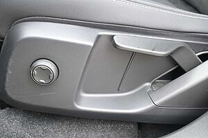 Volvo  Recharge Pure Electric AWD Plus*AHK*