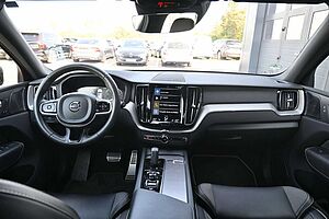 Volvo  B4 R-Design*LED*H&K*360*STHZ*21'