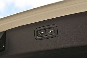 Volvo  D5 R-Design*VOLL*PANO*LUFT*255PS*MIETKAUF