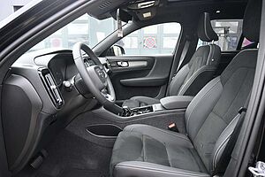 Volvo  B4 Ultimate Dark*PANO*STHZ*H&K*360*20'