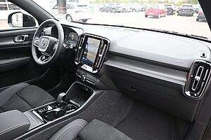 Volvo  B4 Ultimate Dark*PANO*STHZ*H&K*360*20'
