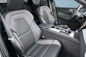 Volvo  B5B AWD Ultra Dark*360°*H/K*AHK*HUD*ACC