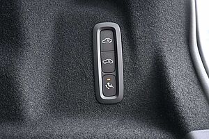 Volvo  B5B AWD Ultra Dark*360°*H/K*AHK*HUD*ACC