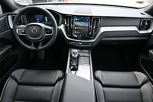 Volvo  B5B AWD Ultra Dark*360°*H/K*AHK*HUD*ACC