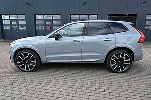 Volvo  B5B AWD Ultra Dark*360°*H/K*AHK*HUD*ACC