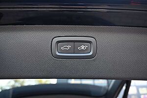 Volvo  T8 AWD RC Ultra Dark*LUFT*360°*ACC