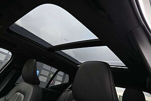 Volvo  T3 R Design *PANO*RFK*H&K*Leder*