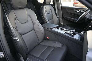 Volvo  B5 B Ultra Black Edition*LUFT*360°*Massage*