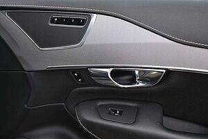 Volvo  R Design AWD