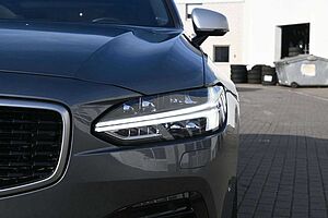 Volvo  Lim. R-Design Plug-In Hyb. AWD*B&W*LUFT*MASS*