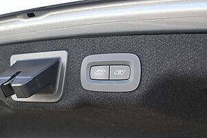 Volvo  Lim. R-Design Plug-In Hyb. AWD*B&W*LUFT*MASS*