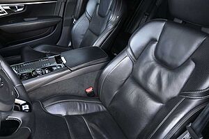 Volvo  Lim. R-Design Plug-In Hyb. AWD*B&W*LUFT*MASS*