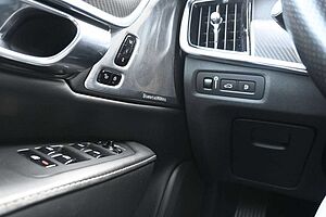 Volvo  Lim. R-Design Plug-In Hyb. AWD*B&W*LUFT*MASS*