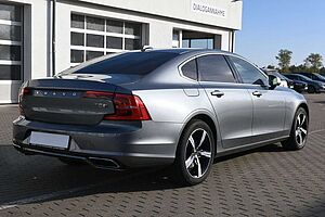 Volvo  Lim. R-Design Plug-In Hyb. AWD*B&W*LUFT*MASS*