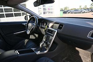 Volvo  Kombi D6 Summum AWD*NAV*LED*TEMPO*