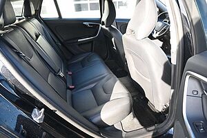 Volvo  Kombi D6 Summum AWD*NAV*LED*TEMPO*