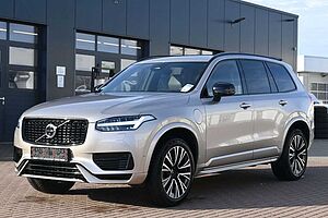 Volvo  Ultimate Dark Recharge Plug-In Hybrid AWD