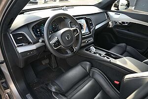 Volvo  Ultimate Dark Recharge Plug-In Hybrid AWD