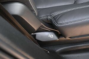 Volvo  Ultimate Dark Recharge Plug-In Hybrid AWD