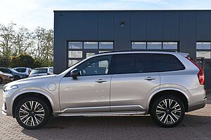 Volvo  Ultimate Dark Recharge Plug-In Hybrid AWD