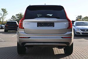 Volvo  Ultimate Dark Recharge Plug-In Hybrid AWD