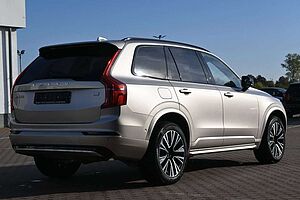 Volvo  Ultimate Dark Recharge Plug-In Hybrid AWD