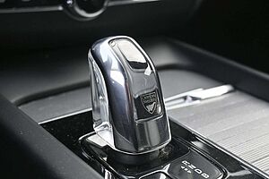 Volvo T8 RC AWD Inscription*PANO*RFK*BLIS*DAB*AHK