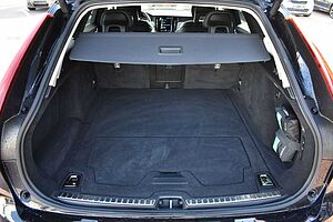 Volvo  **Mietkauf**V90 D5 Mom. *LED*PPilot*CD*CAM*BLIS