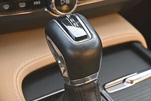 Volvo  V90 CC D4 AWD*STHZ*MIetkauf möglich