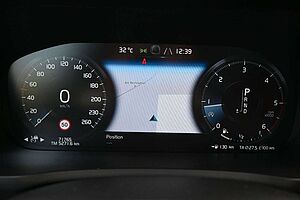 Volvo  Mietkauf*XC90 D5 AWD*R-Design*STHZ*360°*LUFT*AHK