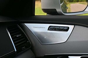Volvo  Mietkauf*XC90 D5 AWD*R-Design*STHZ*360°*LUFT*AHK