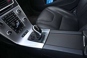 Volvo  **Mietkauf**V60D6*Sum*SD*NAVI*STHZ*E-KZ*Miete